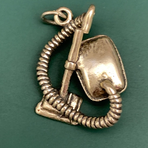 .925 Vacuum Sterling Silver Jewelry Charm #house #vintage - Picture 1 of 3